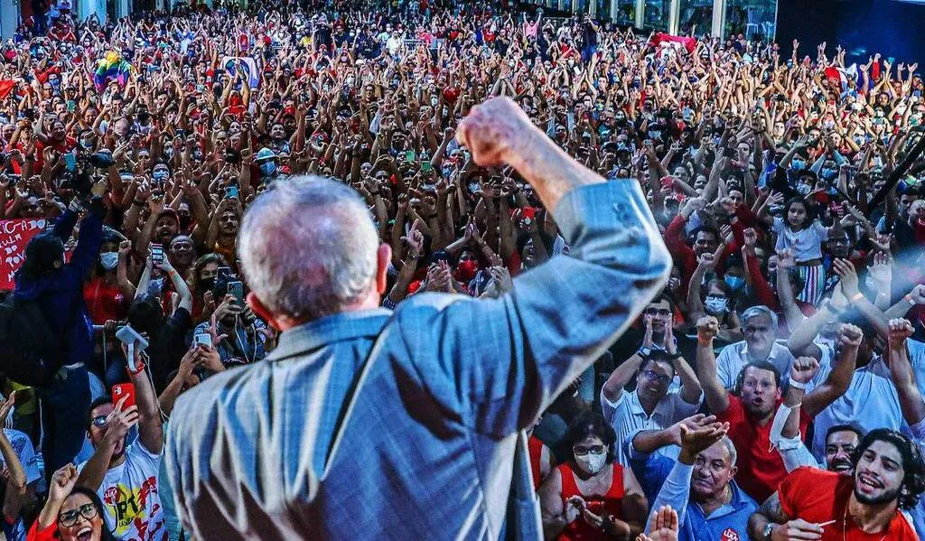 Dobra total de cidades do RJ que elegem Lula